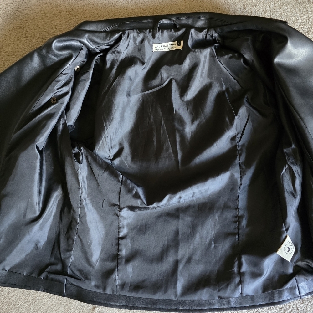 Jackson Rowe Bond Faux Leather Jacket size small - Picture 12 of 16